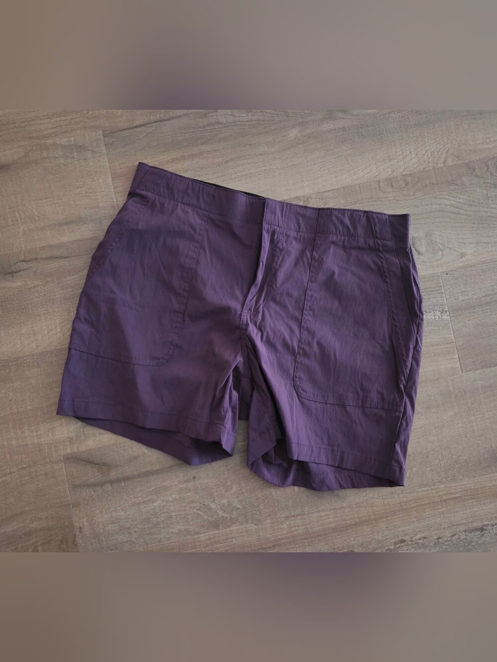 Eddie Bauer Purple Outdoor Hiking Shorts Size 10 (A23)